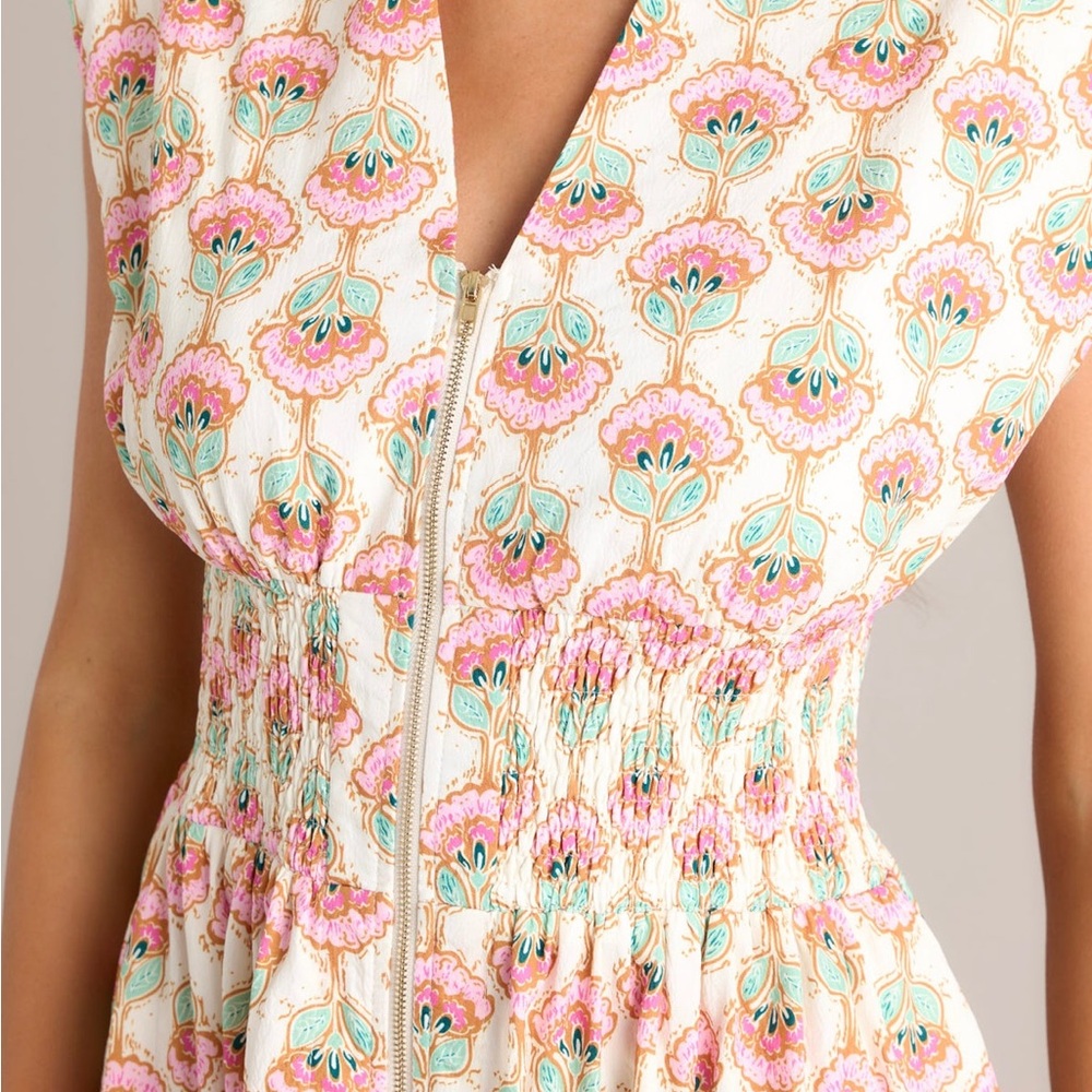 entro Pink & Cream Floral Midi Dress with Smocked Waist - Picture 3 of 7